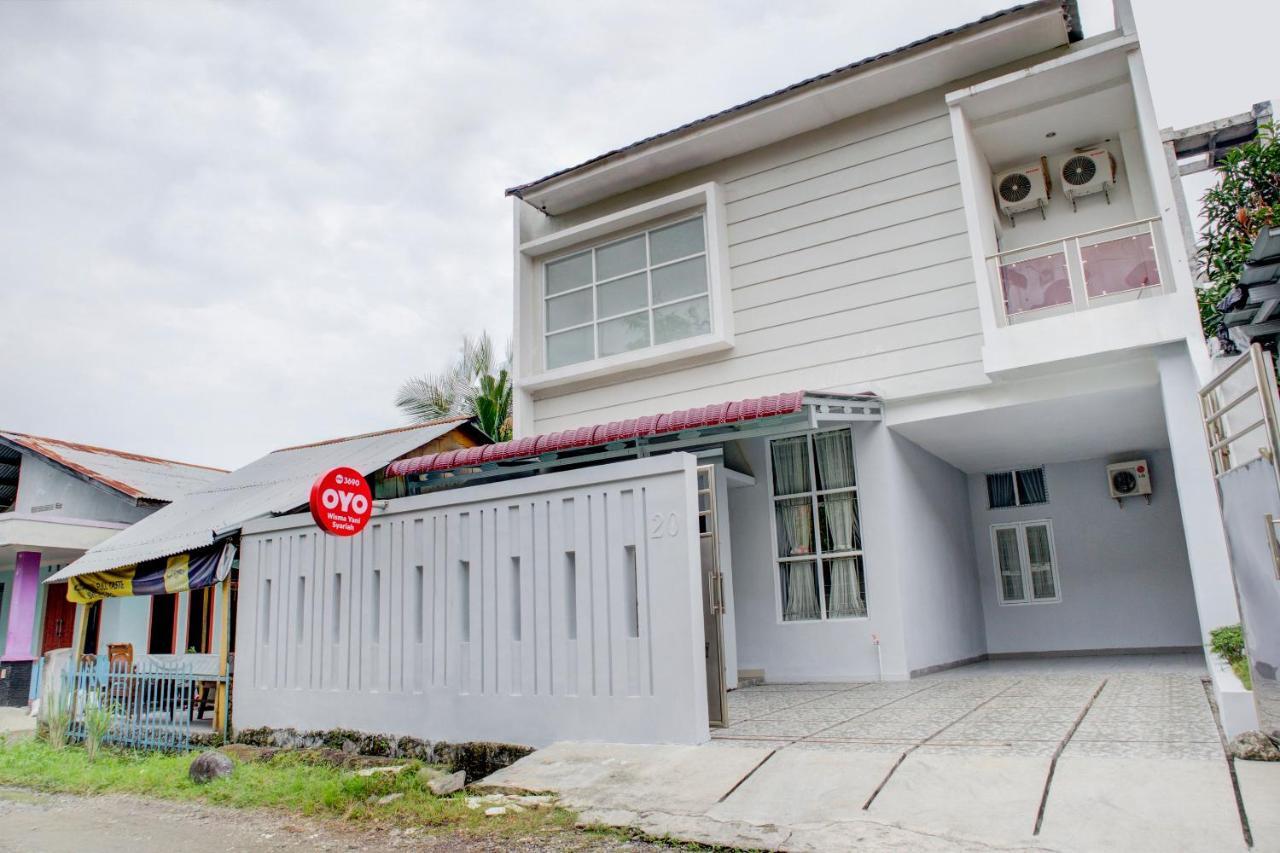 Oyo 3690 Wisma Yani Syariah 巴东 外观 照片