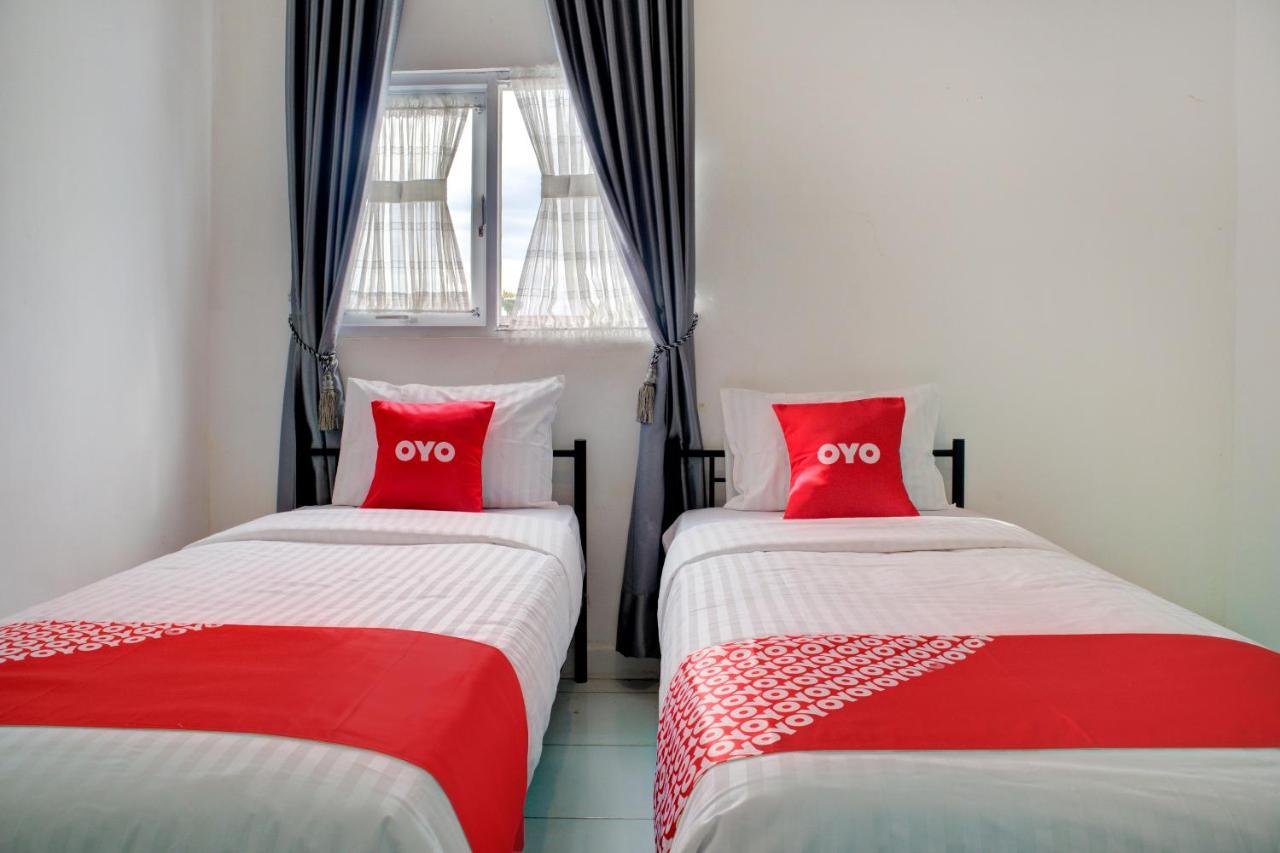 Oyo 3690 Wisma Yani Syariah 巴东 外观 照片