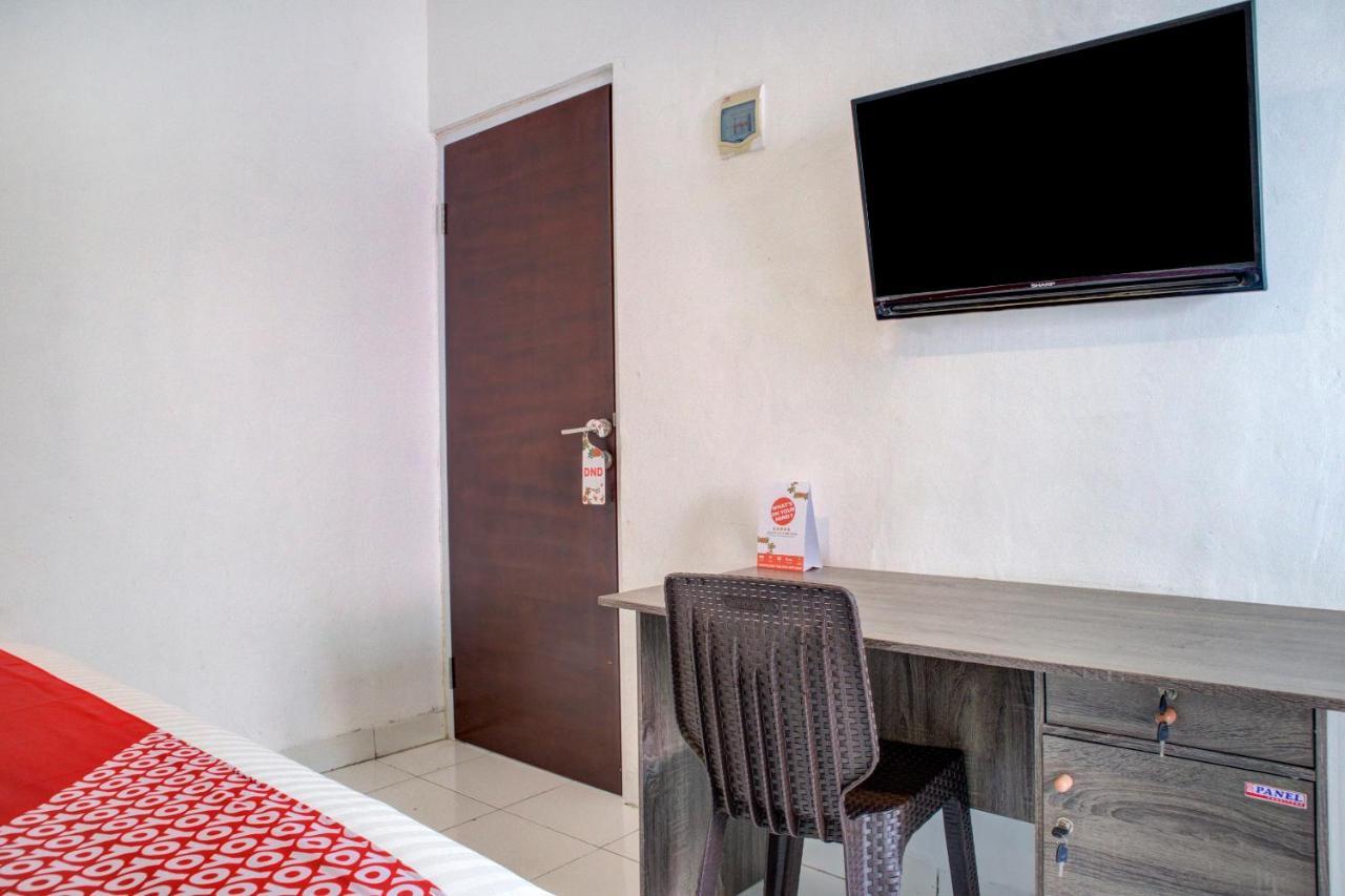 Oyo 3690 Wisma Yani Syariah 巴东 外观 照片